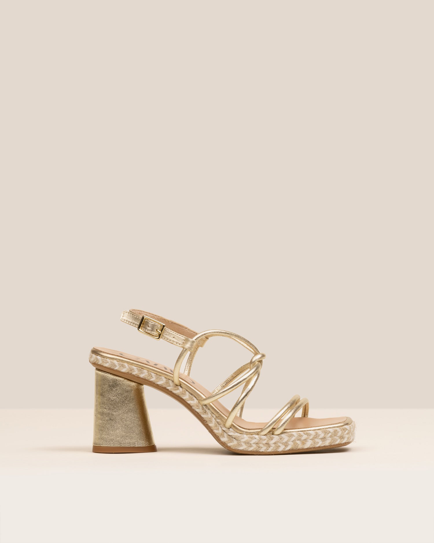 كلوبين بلاتينو